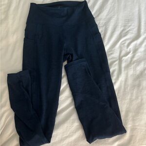 navy blue leggings with pockets